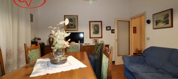 5 rooms Apartment in Montevarchi, Italy No. 236664 12