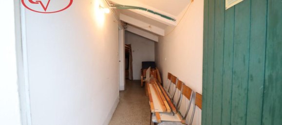 5 rooms Apartment in Montevarchi, Italy No. 236664 31