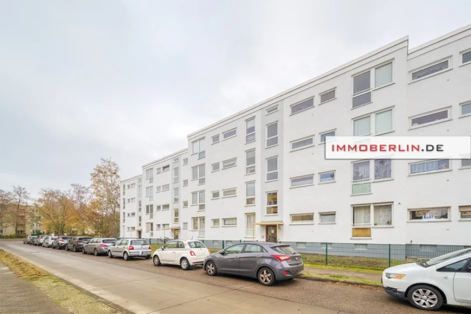 2 rooms Apartment in Falkenhagener Feld, Germany No. 23191