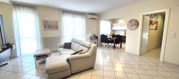 2 chambres Appartement à Foggia, Italy No. 271454 3