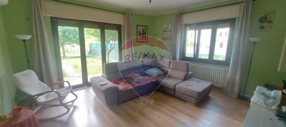 5 rooms House in Cuvio, Italy No. 287615 3