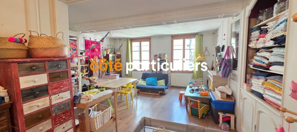 3 bedrooms Duplex in Sens, France No. 287464 2