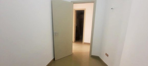 2-salle Appartement à Palermo, Italy No. 15580 5