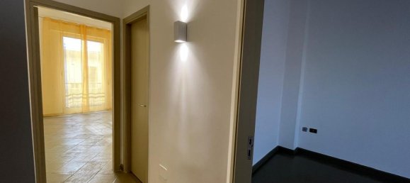 2-salle Appartement à Palermo, Italy No. 15580 7