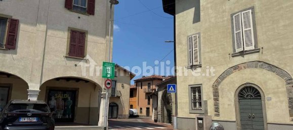 4 bedrooms House in Urgnano, Italy No. 259881 11