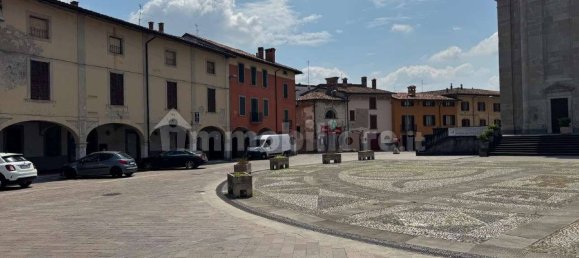 4 bedrooms House in Urgnano, Italy No. 259881 9