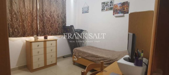 Apartamento de 3 dormitorios en Siggiewi, Malta No. 7429 4