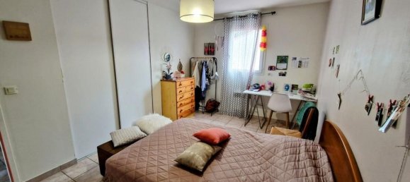 Villa de 3 dormitorios en Prades, France No. 284356 3