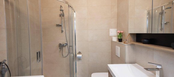 2 rooms Apartment in Josefstadt, Austria No. 253649 3