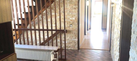 Бунгало с 5 спальнями в Roth, Германия № 319825 40