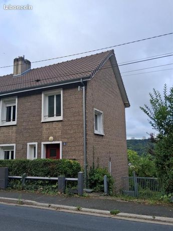 Casa de 4 dormitorios en Deville-les-Rouen, France No. 355363