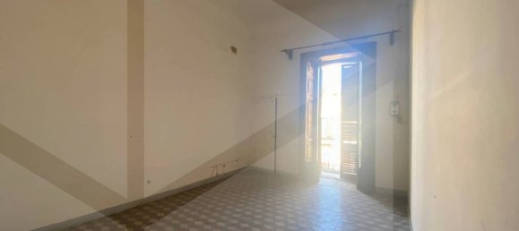 4 rooms Commercial property in Barletta, Italy No. 25388 25
