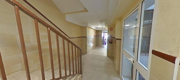 4 bedrooms Apartment in Cordoba, Spain No. 157402 8