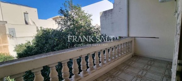 3 bedrooms House in Luqa, Malta No. 1460 11