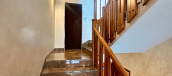 5 bedrooms Apartment in Bologna, Italy No. 345821 6