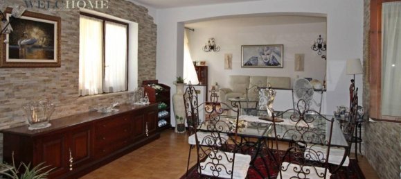 Casa de 4 habitaciónes en Arluno, Italy No. 17484 3