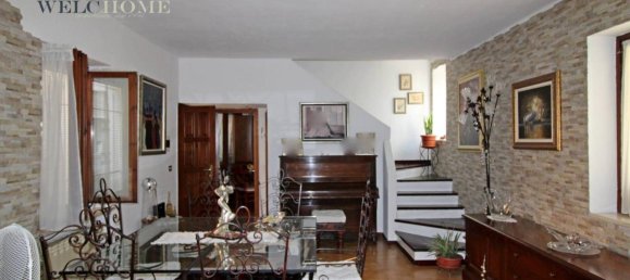 Casa de 4 habitaciónes en Arluno, Italy No. 17484 5