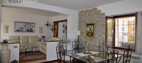 Casa de 4 habitaciónes en Arluno, Italy No. 17484 4