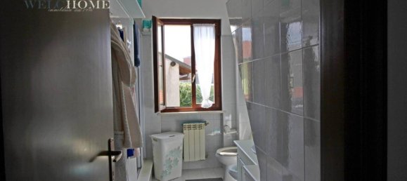 Casa de 4 habitaciónes en Arluno, Italy No. 17484 23