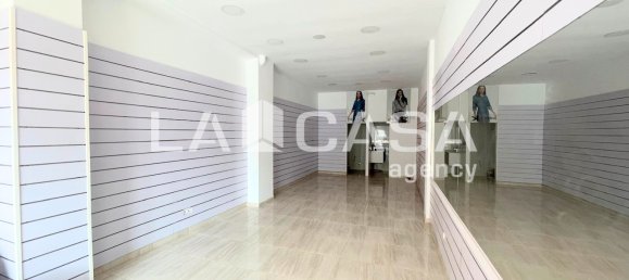 70m² Commercial property in Badalona, Spain No. 135156 5