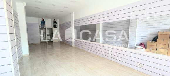 70m² Commercial property in Badalona, Spain No. 135156 10