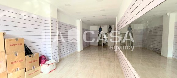 70m² Commercial property in Badalona, Spain No. 135156 12