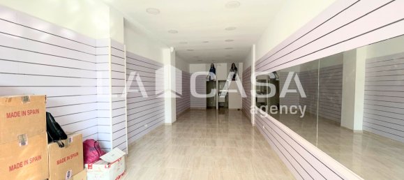 70m² Commercial property in Badalona, Spain No. 135156 13