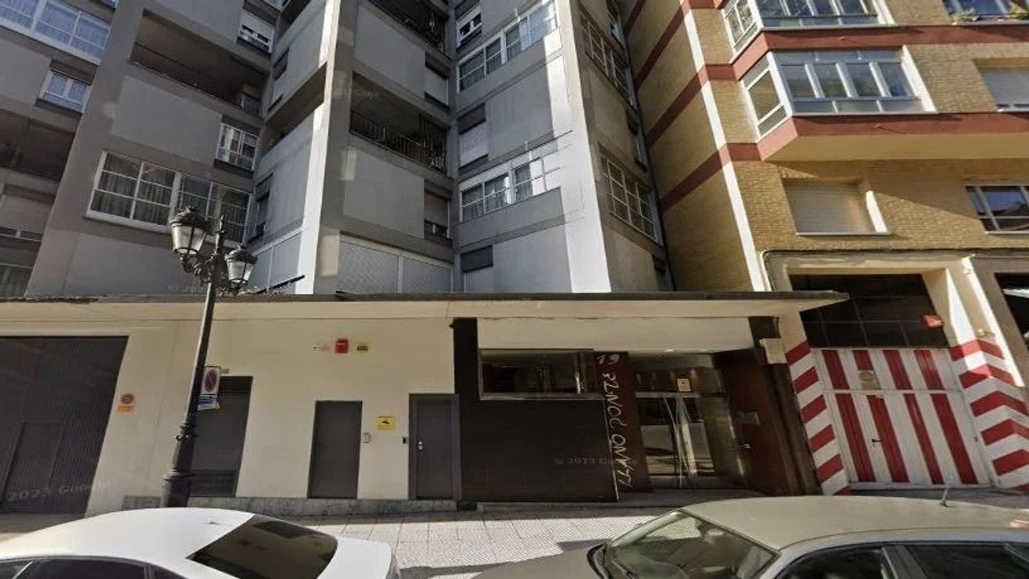 4 bedrooms Apartment in Oviedo, Spain No. 258518