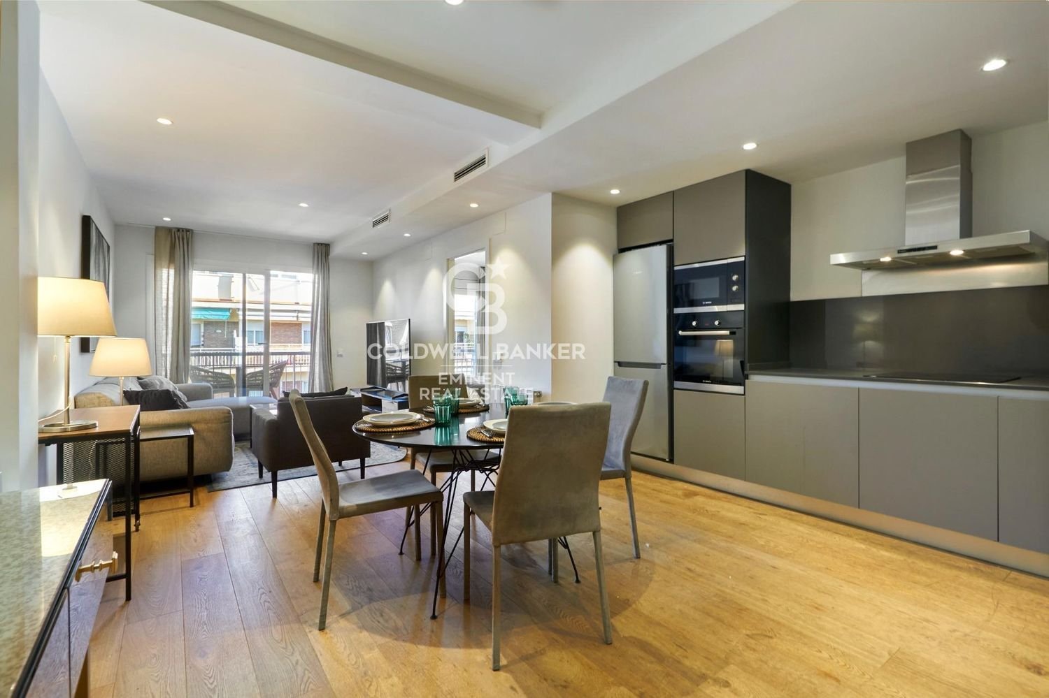 3 غرف نوم شقة في Eixample, Spain رقم 208960