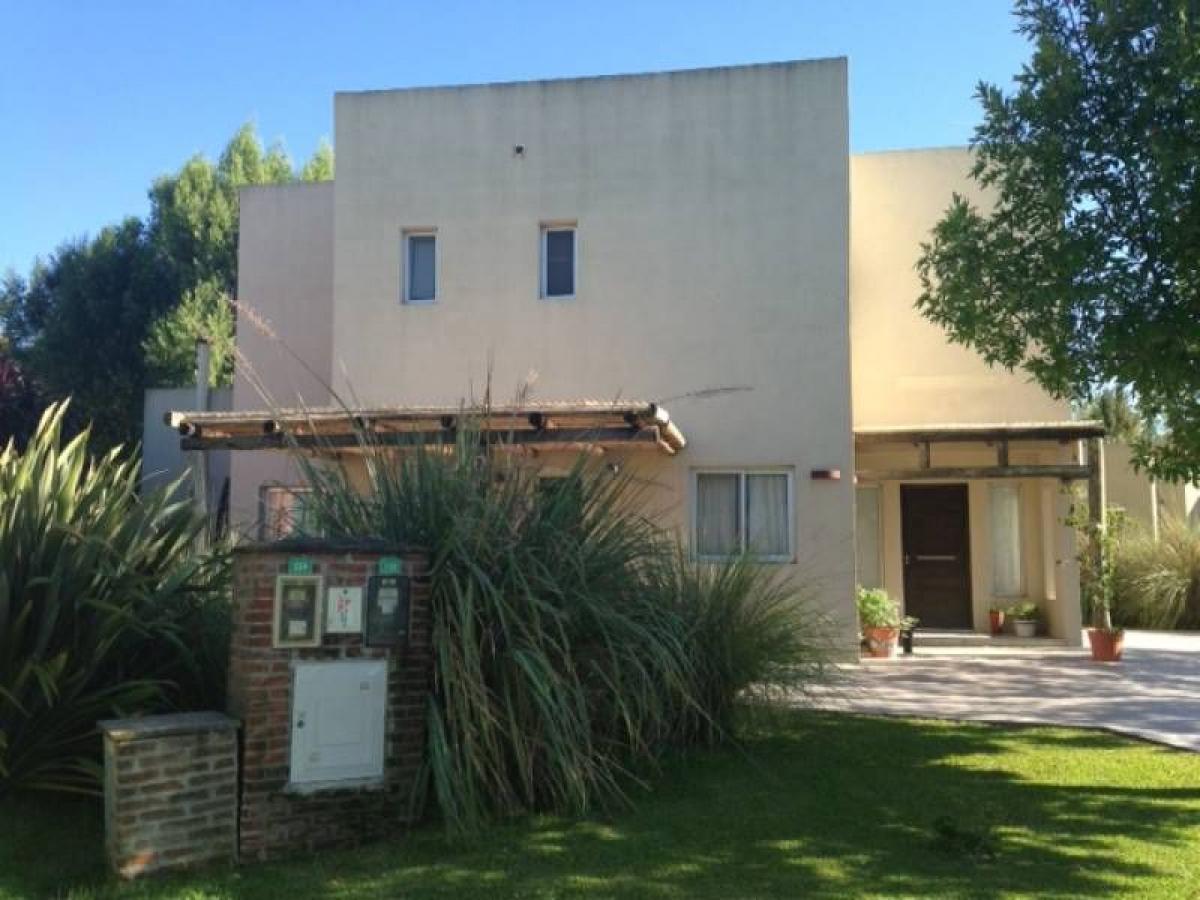 4 bedrooms House in Tigre, Argentina No. 88426