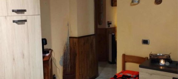 4 rooms House in Borgo Priolo, Italy No. 270318 5