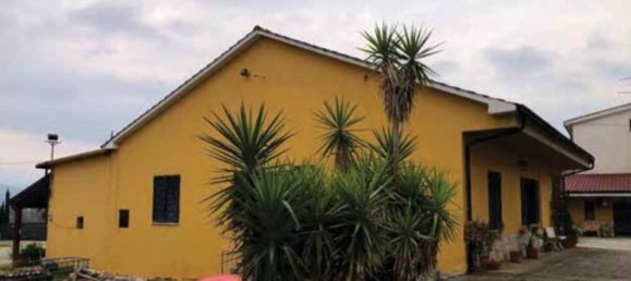 7 rooms Apartment in Montalto Uffugo, Italy No. 41604 11