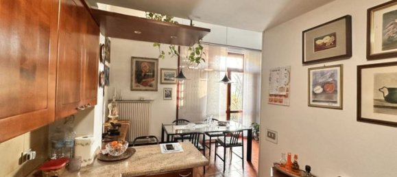 Вилла с 4 комнатами в Казирате д’Адда, Италия № 165138 18