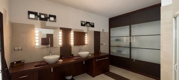 5 bedrooms Villa in Pietrosella, France No. 223196 5