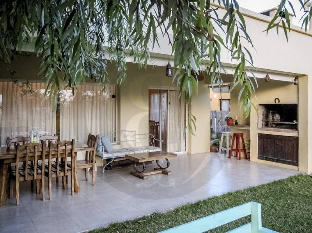 3 Schlafzimmer Haus in Tigre, Argentina, Nr. 102004