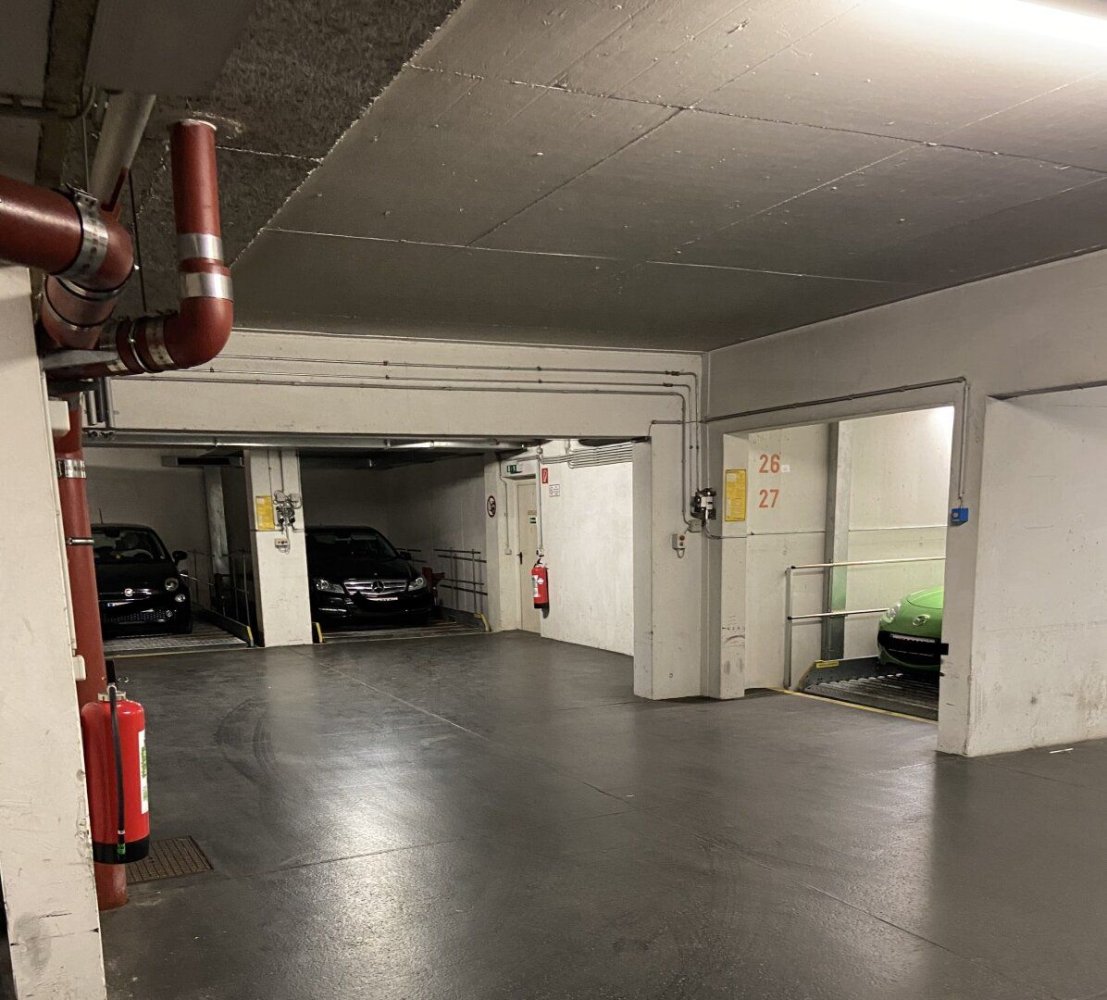  موقف سيارات في Wieden, Austria رقم 203212