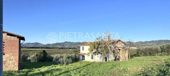 3 bedrooms House in Lamporecchio, Italy No. 270830 2