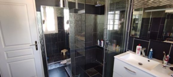 Casa de 5 dormitorios en Groslay, France No. 301708 6