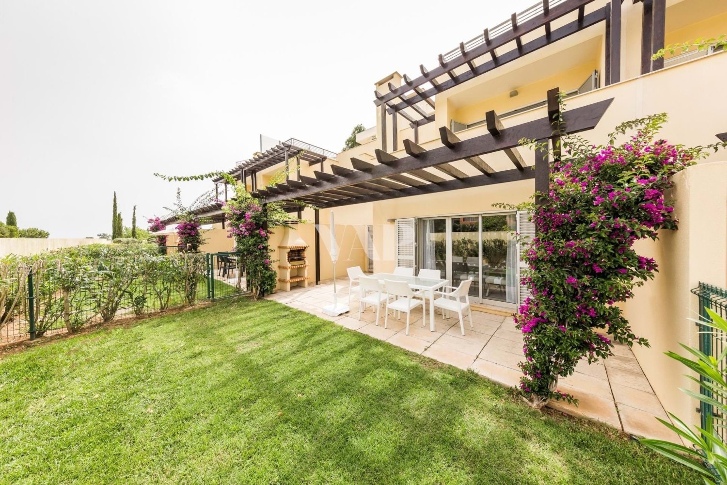 3 bedrooms Villa in Quarteira, Portugal No. 103204