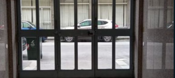 3 rooms Apartment in Turin, Italy No. 269660 2