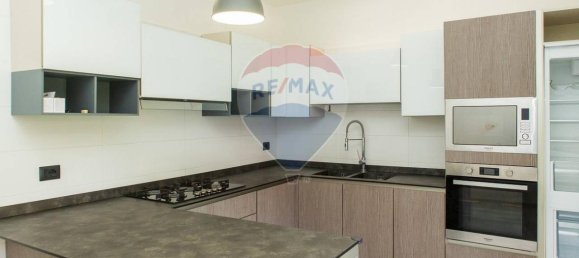 Apartamento de 4 habitaciónes en Catania, Italy No. 14824 14