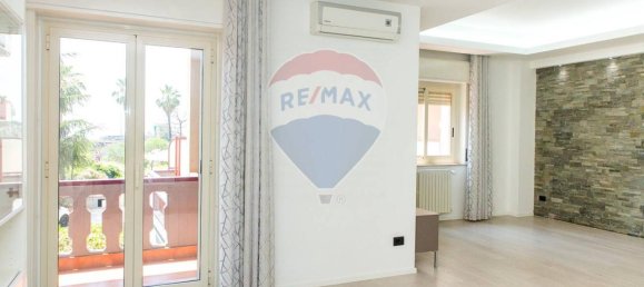 Apartamento de 4 habitaciónes en Catania, Italy No. 14824 4