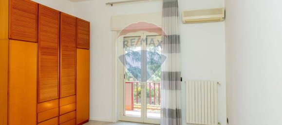 Apartamento de 4 habitaciónes en Catania, Italy No. 14824 11