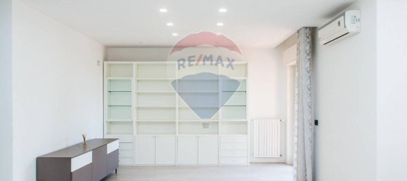 Apartamento de 4 habitaciónes en Catania, Italy No. 14824 7