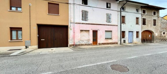 4-salle Maison à Udine, Italy No. 111069 2