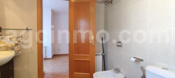 Casa de 3 dormitorios en Aldeamayor de San Martín, Spain No. 178552 26