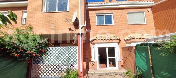 Casa de 3 dormitorios en Aldeamayor de San Martín, Spain No. 178552 45