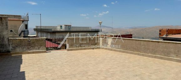 Apartamento de 5 divisões em Adrano, Italy N.º 279486 22