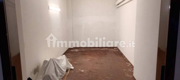14m² Garage in Milan, Italy No. 372642 3