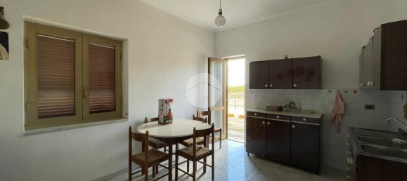 4 rooms Villa in Torre del Greco, Italy No. 2059 18
